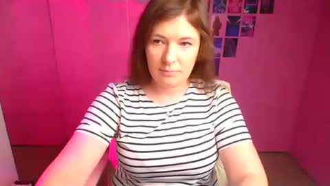 Snapshot of molly_mis chatting on November 5, 2025, 12:38 pm Molly online show from November 5, 2025, 12:38 pm