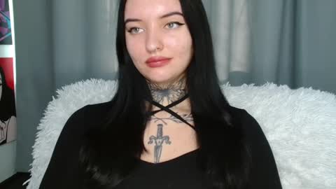 Lina online show from December 9, 2024, 12:19 pm