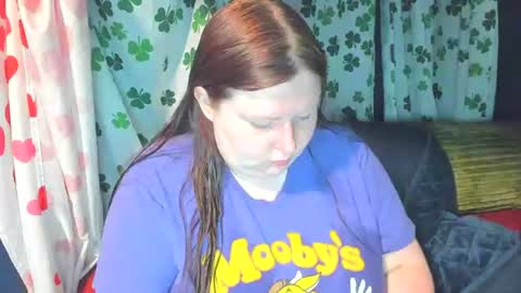 molly_moons online show from June 27, 2026, 12:33 pm