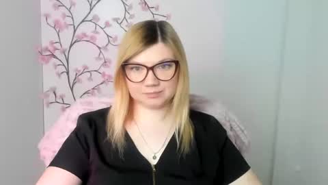 Snapshot of molly_moree chatting on March 27, 2026, 1:00 pm Molly online show from March 27, 2026, 1:00 pm