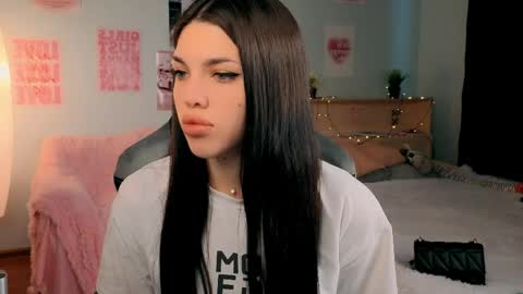 Molly online show from March 30, 2026, 4:35 am