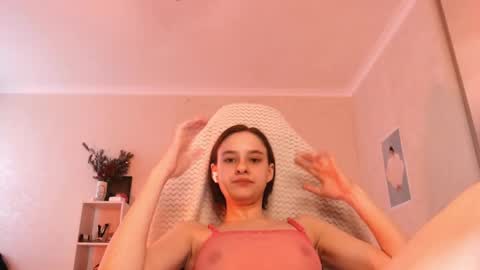 Molly online show from June 1, 2026, 6:04 am