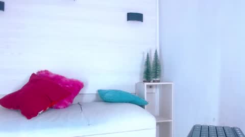 Molly Spears online show from January 10, 2025, 11:43 am