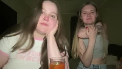 Snapshot of mollyas chatting on September 26, 2025, 7:29 pm Alice online show from September 26, 2025, 7:29 pm