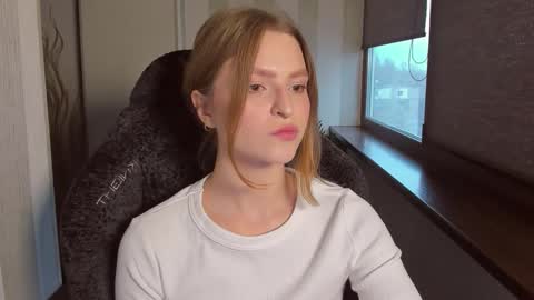 Snapshot of mollydangerous chatting on November 27, 2025, 11:01 am Taisha online show from November 27, 2025, 11:01 am