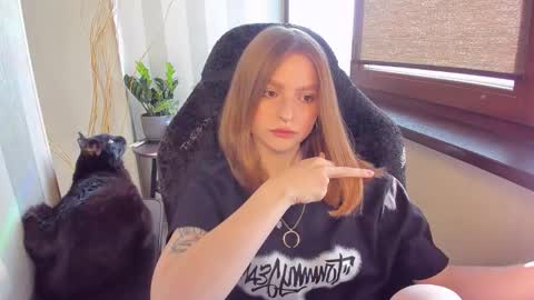 Snapshot of mollydangerous chatting on February 18, 2026, 9:16 am Taisha online show from February 18, 2026, 9:16 am