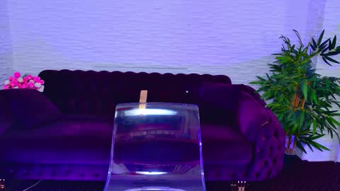 Snapshot of mollydolley chatting on February 25, 2026, 9:35 pm Julia online show from February 25, 2026, 9:35 pm