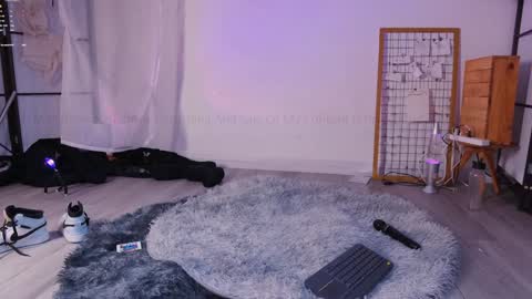 Snapshot of mollyflwers chatting on November 4, 2025, 5:34 pm mollychan online show from November 4, 2025, 5:34 pm