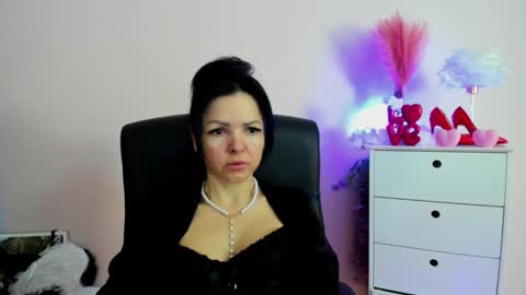 Snapshot of mollymoon40 chatting on March 23, 2026, 7:34 am Molly online show from March 23, 2026, 7:34 am