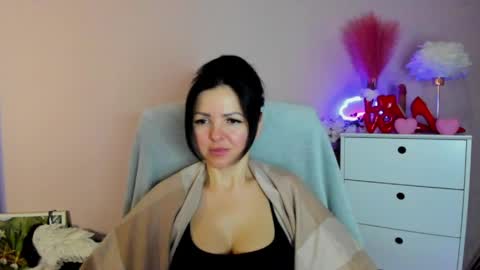 Snapshot of mollymoon40 chatting on March 26, 2026, 7:58 am Molly online show from March 26, 2026, 7:58 am