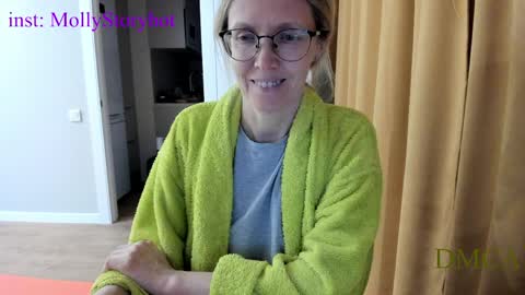 AngelMomm online show from April 7, 2026, 3:45 pm