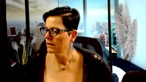 MollySun Nina Randmann online show from November 2, 2025, 5:37 pm