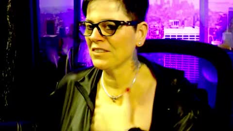 Snapshot of mollysun chatting on January 11, 2026, 4:56 pm MollySun Nina Randmann online show from January 11, 2026, 4:56 pm