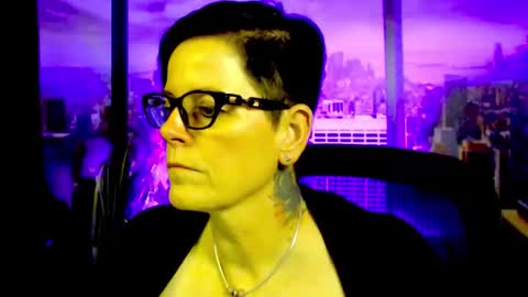 Snapshot of mollysun chatting on February 10, 2026, 6:45 pm MollySun Nina Randmann online show from February 10, 2026, 6:45 pm