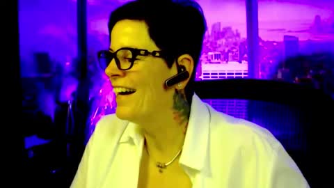 Snapshot of mollysun chatting on March 3, 2026, 6:03 pm MollySun Nina Randmann online show from March 3, 2026, 6:03 pm