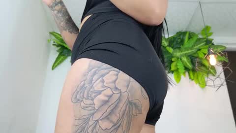 Snapshot of mollysweet11 chatting on December 17, 2025, 4:57 pm mollysweet11 online show from December 17, 2025, 4:57 pm