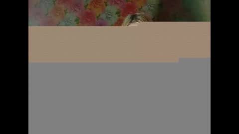 MollyXlois online show from April 12, 2026, 8:36 pm