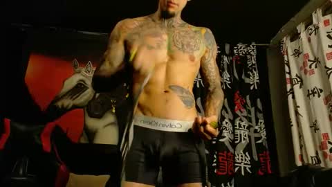 Snapshot of molotov_explosive chatting on November 9, 2025, 1:04 am Molotov online show from November 9, 2025, 1:04 am