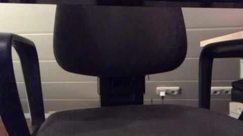 Snapshot of moma1111 chatting on January 17, 2026, 8:23 pm moma1111 online show from January 17, 2026, 8:23 pm