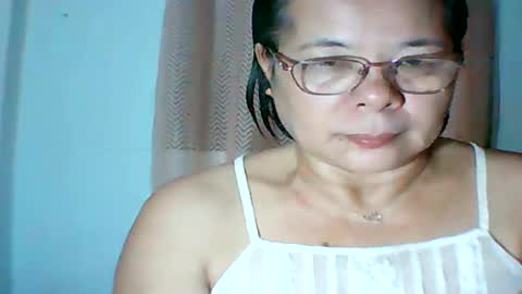 mombastic55 online show from May 18, 2026, 1:17 pm