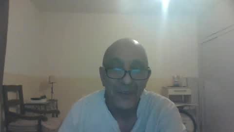 moment71200 online show from January 7, 2025, 8:52 pm