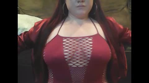 Snapshot of mommies_mooseknuckle chatting on September 15, 2025, 1:33 pm mommies_mooseknuckle online show from September 15, 2025, 1:33 pm