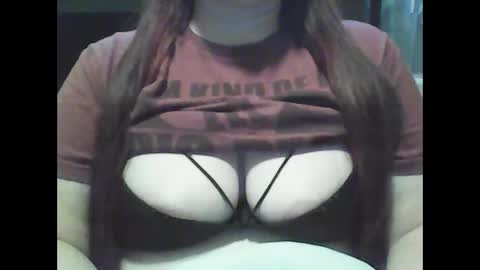 Snapshot of mommies_mooseknuckle chatting on October 28, 2025, 1:42 am mommies_mooseknuckle online show from October 28, 2025, 1:42 am