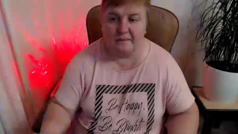 Snapshot of mommy99x chatting on January 3, 2025, 8:43 pm Mommy99X online show from January 3, 2025, 8:43 pm