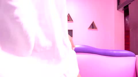 carolina online show from September 26, 2025, 11:58 am