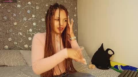 Snapshot of mommyjeva chatting on January 14, 2025, 10:02 pm Mommy Jeva online show from January 14, 2025, 10:02 pm
