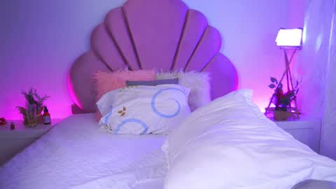 Kendall Evanz online show from October 15, 2025, 12:11 am