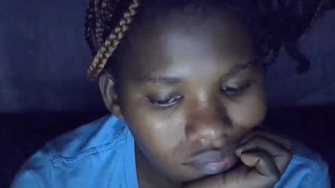 momsdoll online show from January 10, 2026, 6:20 pm