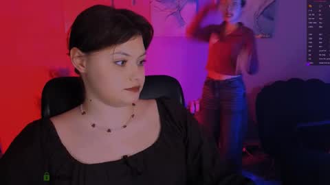 Snapshot of mona_cloud chatting on February 4, 2026, 8:58 pm Mona online show from February 4, 2026, 8:58 pm