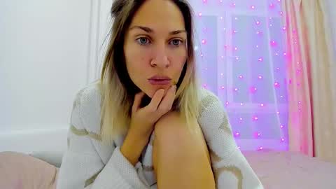 Mona online show from December 14, 2024, 8:18 pm