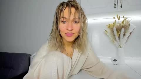 Mona online show from February 20, 2025, 9:20 pm