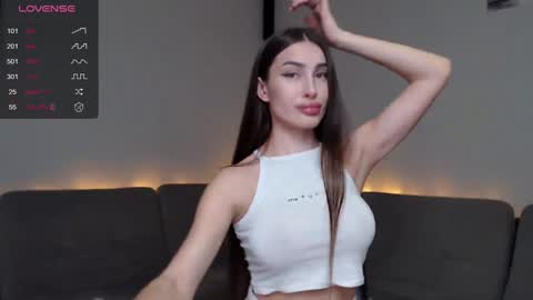Snapshot of mona_saxxx chatting on December 12, 2024, 2:44 pm Hey Guys im Mona. PVT is Open Please Make me CUM online show from December 12, 2024, 2:44 pm