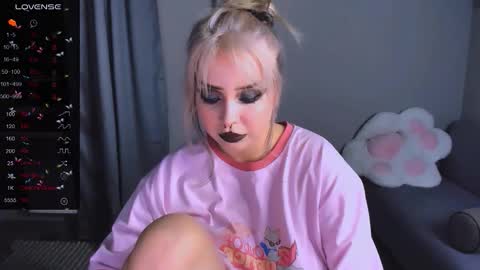   online show from November 29, 2025, 8:34 pm