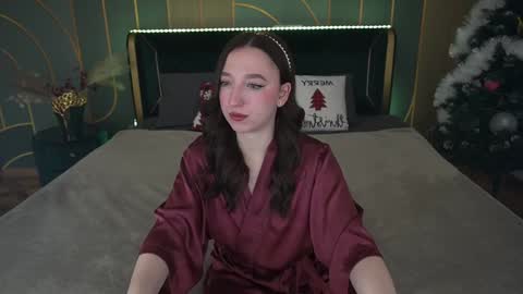 Snapshot of monamourrrr chatting on December 30, 2024, 7:04 am Taina online show from December 30, 2024, 7:04 am