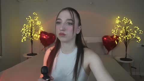 Snapshot of monamourrrr chatting on March 12, 2025, 7:02 am Taina online show from March 12, 2025, 7:02 am