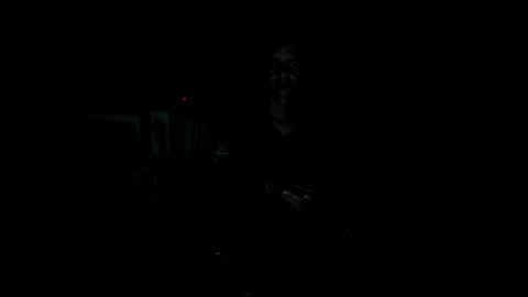 Snapshot of monarquia_ chatting on March 23, 2026, 10:47 pm nicolas online show from March 23, 2026, 10:47 pm