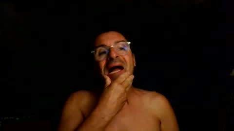 Snapshot of mondess69 chatting on August 2, 2026, 4:00 am mondess69 online show from August 2, 2026, 4:00 am