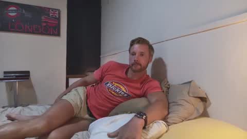 Snapshot of mondolorian chatting on February 18, 2025, 10:58 pm Mondolorian online show from February 18, 2025, 10:58 pm