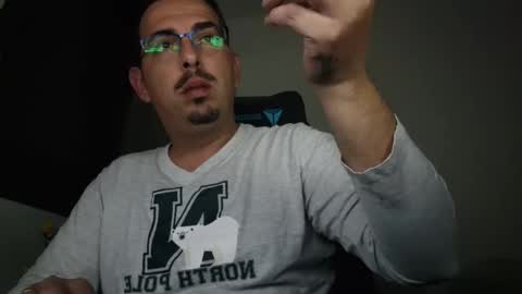 Snapshot of monica35milf chatting on January 9, 2025, 10:31 pm MonicaLuigi online show from January 9, 2025, 10:31 pm