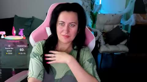 Monica online show from October 18, 2025, 9:59 pm