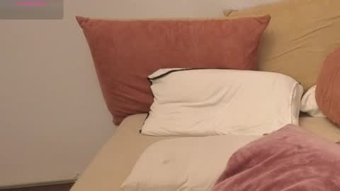 monicaluxxx online show from January 14, 2026, 11:49 am