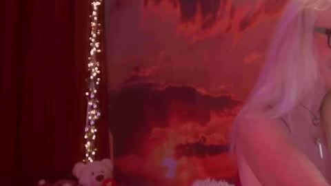 Snapshot of monicutex chatting on January 16, 2026, 2:37 am Monika online show from January 16, 2026, 2:37 am