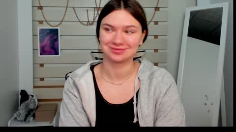 Monika online show from January 27, 2025, 7:13 pm