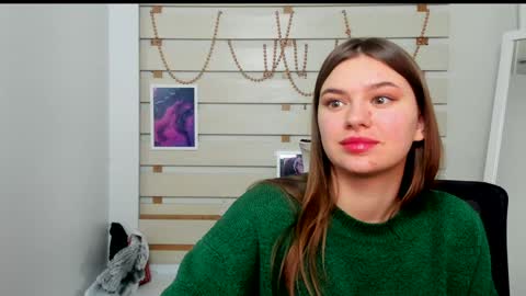 Monika online show from February 4, 2025, 7:55 pm