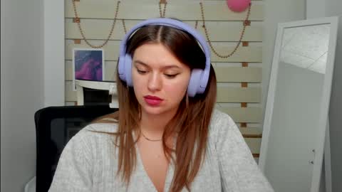 Monika online show from February 24, 2025, 5:20 pm