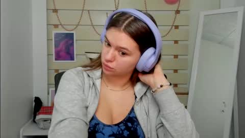 Monika online show from February 25, 2025, 1:17 pm